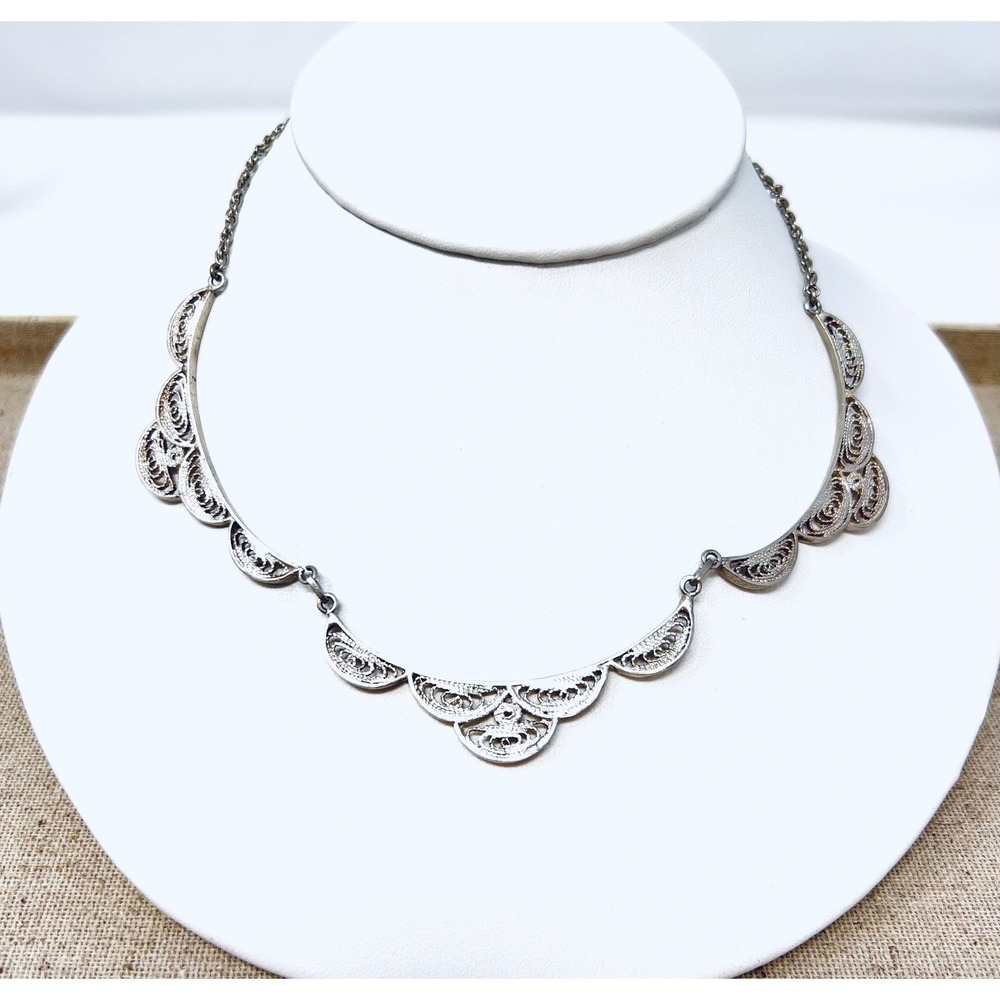 Vintage Sterling Silver Scalloped Filigree Collar Bib Necklace Hook Clasp